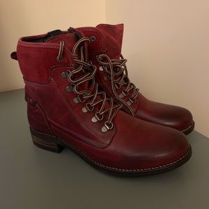 Red leather lace up boots w/ side zip (w 9-9.5)